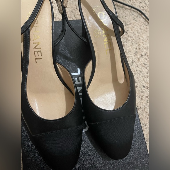 Classic Chanel Slingback - Picture 2 of 5
